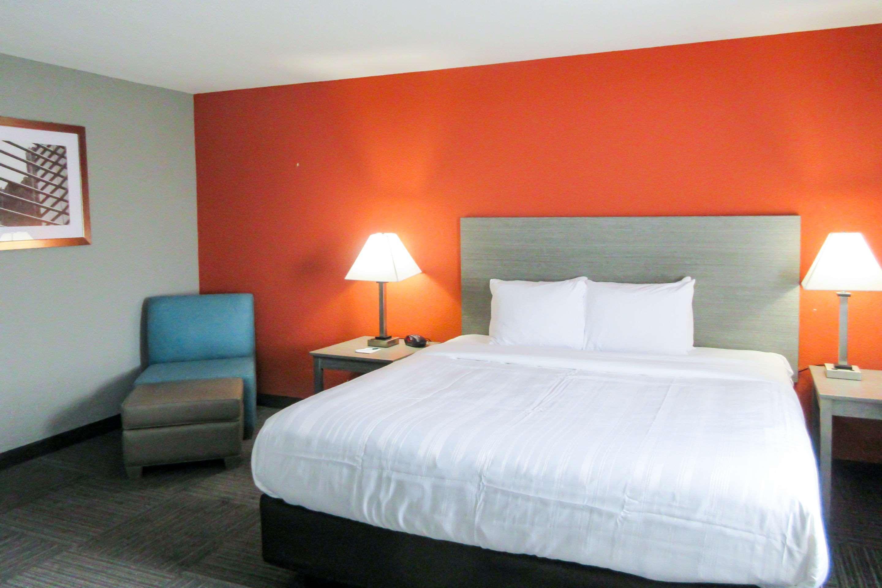 Quality Inn & Suites Hammond Near I-8090 Buitenkant foto